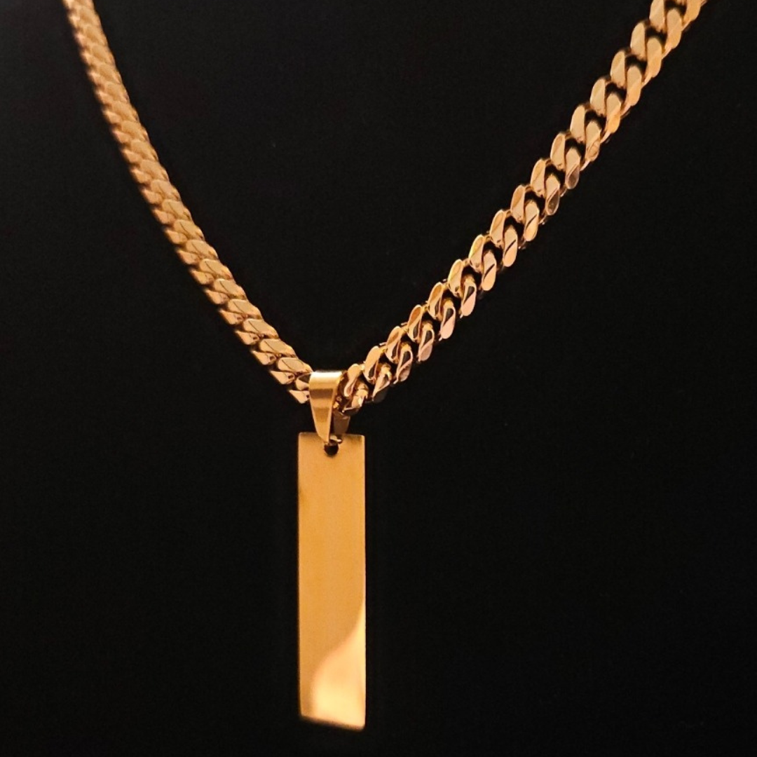 18k Gold Rectangular Pendant