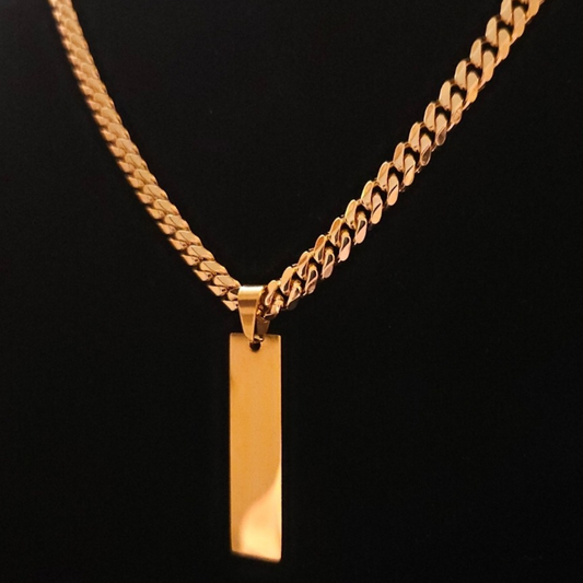 18k Gold Rectangular Pendant